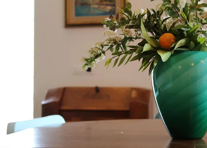 Arancia Quiet, Central, Parking And Air Conditioning Διαμέρισμα