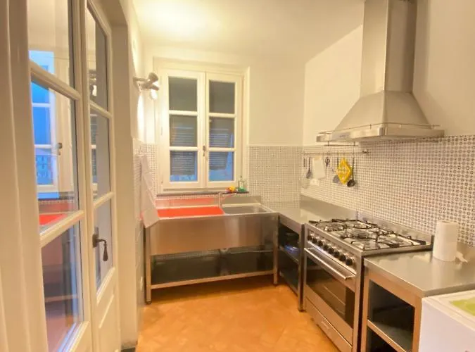 Arancia Quiet, Central, Parking And Air Conditioning Διαμέρισμα