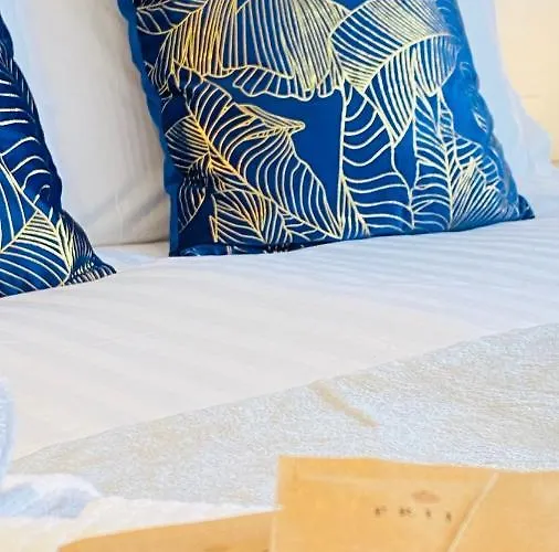 Arancia Quiet, Central, Parking And Air Conditioning * Λεβάντο