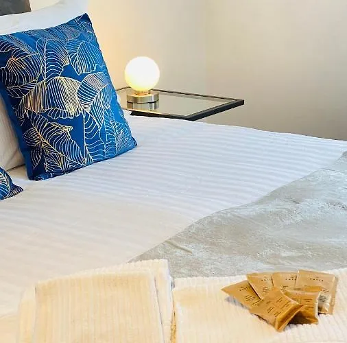 Arancia Quiet, Central, Parking And Air Conditioning