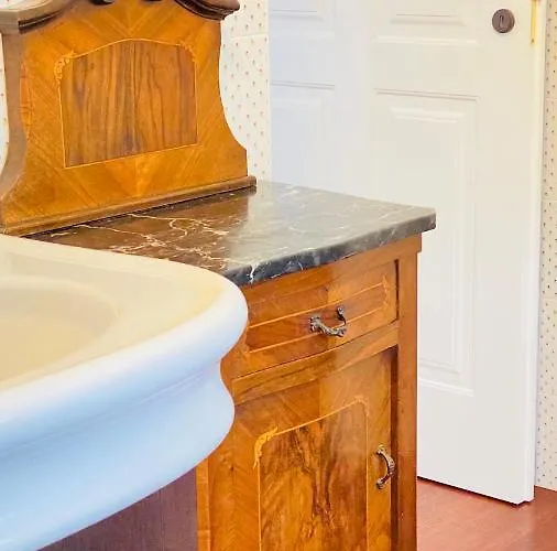 Arancia Quiet, Central, Parking And Air Conditioning Λεβάντο