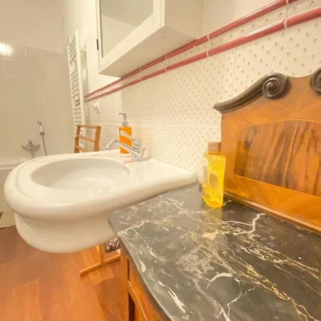 Arancia Quiet, Central, Parking And Air Conditioning Apartment *