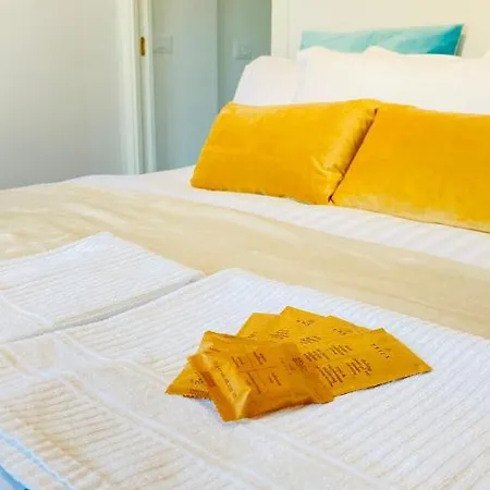 Arancia Quiet, Central, Parking And Air Conditioning Apartment