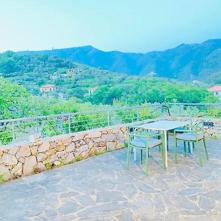 Apartment Arancia Quiet, Central, Parking And Air Conditioning Levanto