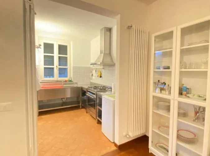 Arancia Quiet, Central, Parking And Air Conditioning Levanto