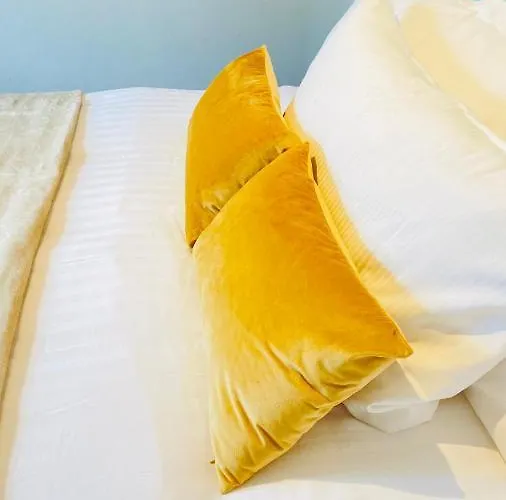 Arancia Quiet, Central, Parking And Air Conditioning Apartment Levanto