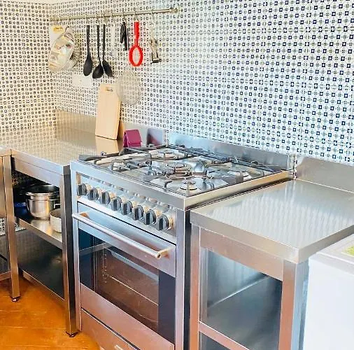 Arancia Quiet, Central, Parking And Air Conditioning Apartment *